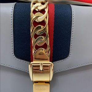 Gucci sylvie handbag